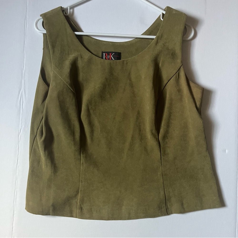 Faux Suede Women’s Olive Jacket and Tank Set - Picture 3 of 6